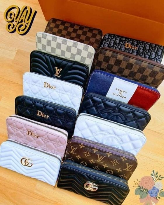 Portofee dama logo auriu, feronerie metalica