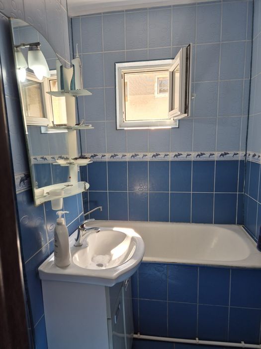 Vând apartament 3 camere decomandate
