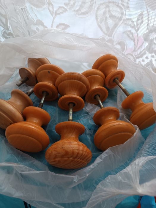 Продам дверные ручки