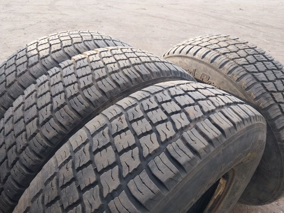 4 шины Forward 225 75 R16 всесезонные.