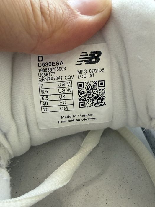 Продам New Balance 530