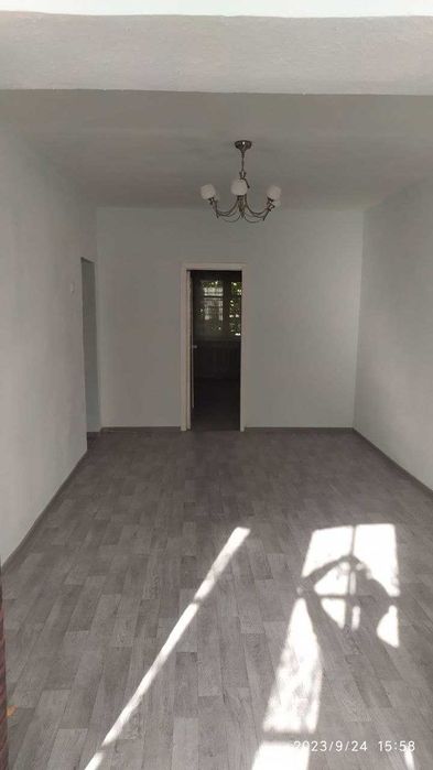 Сдаю 3- х комнатную квартиру в центре