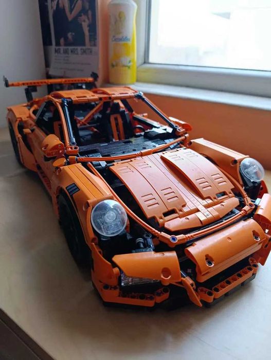 LEGO Technic 42056 Porsche 911 GT3 RS – 100% пълен, с кутия и книжка