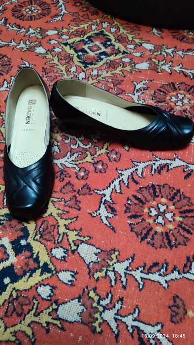 Продам  ботинки, туфли женские