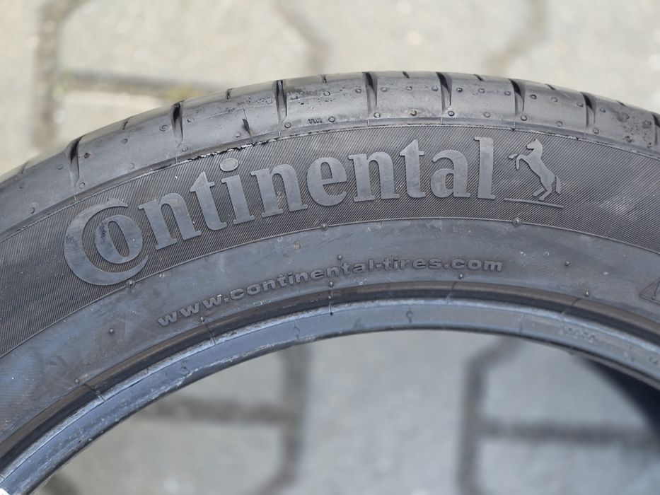 235 50 19 Continental