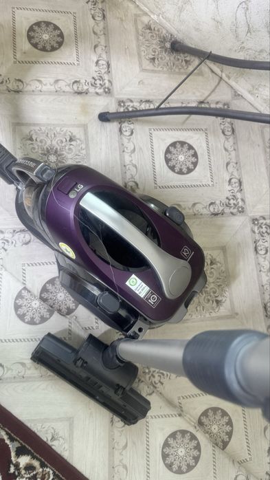 Пылесос LG Kompressor б/у