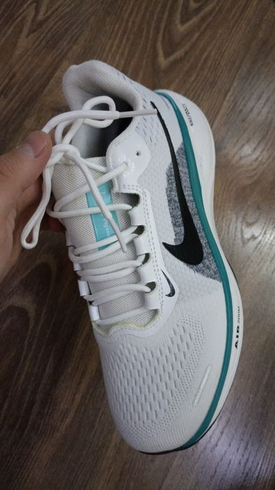 Продам кроссы найк пегасус