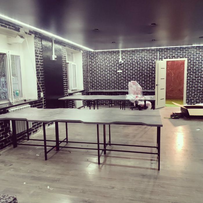 Компьтерный стол.