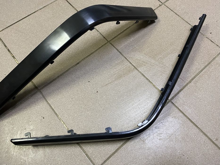 Молдинг накладка бампера переднего BMW 5 E34