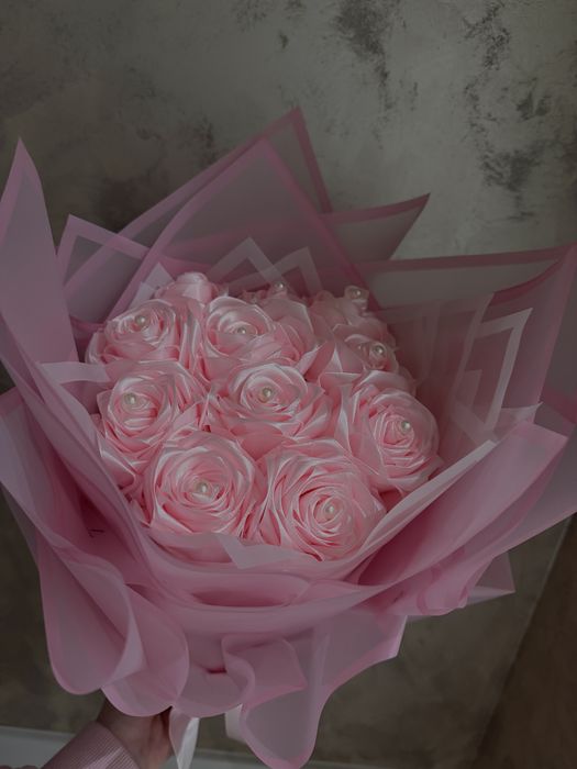 Букет от 11 сатенени рози