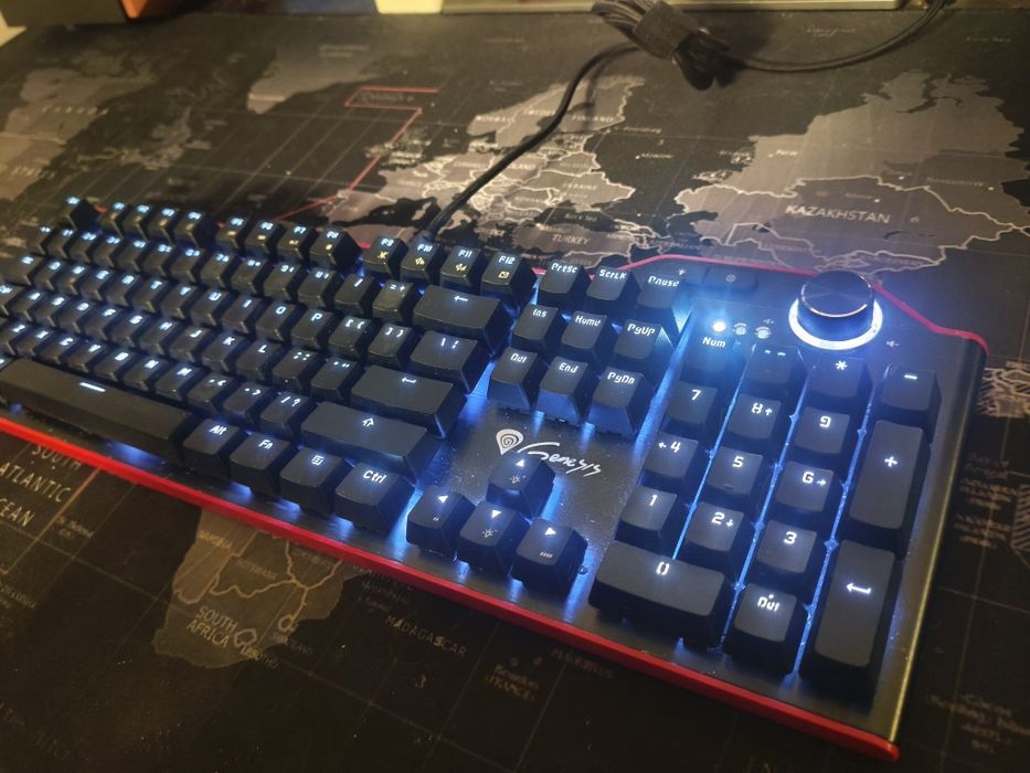 механична клавиатура Genesis  RX85
