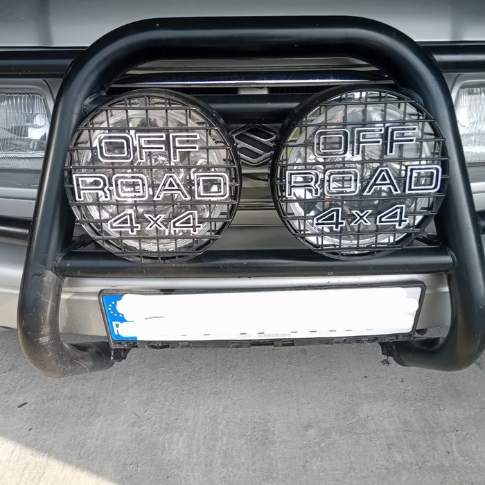 Suzuki vitara mazda ford ranger mondeo