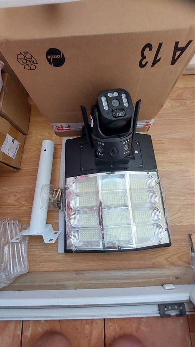 Camera supraveghere  4G sim,8k, zoom, lampa solara