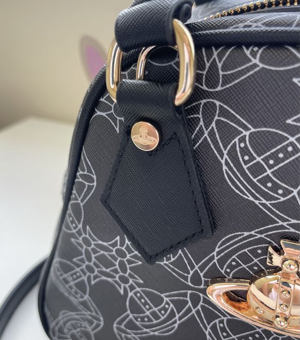 Vivienne Westwood - Yasmine Logomania Monogram / Black / Нова