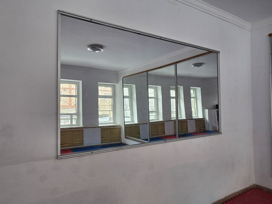 Зеркала для зала