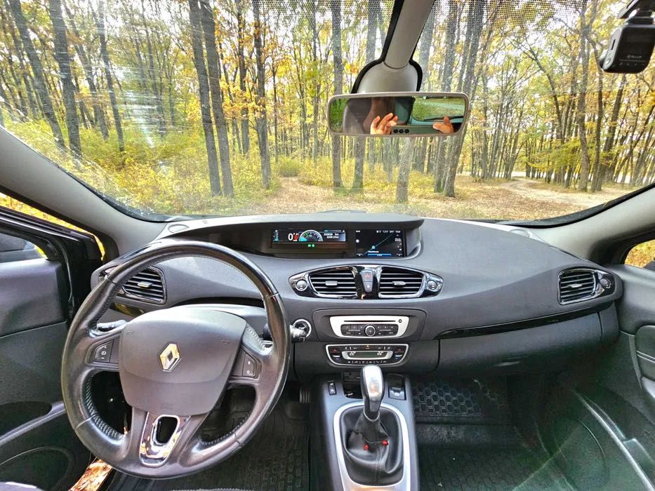 RENAULT Scenic 2015 — imagine 4