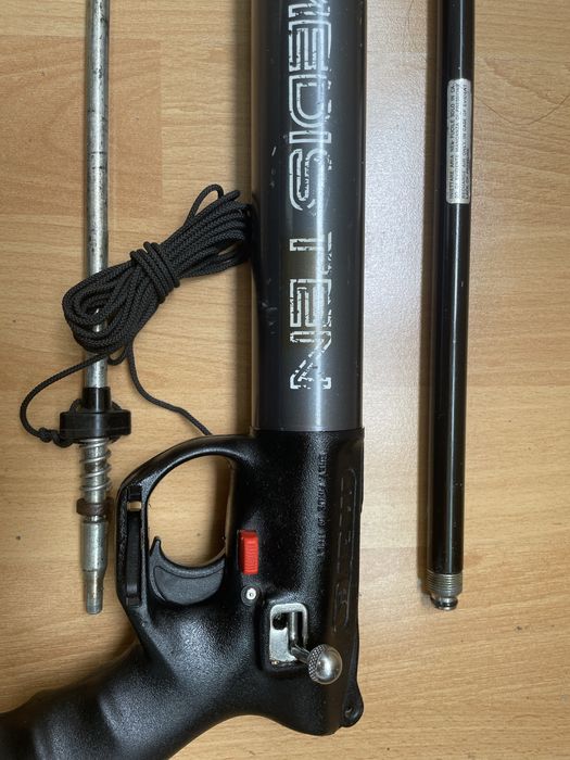 Пневматичен  харпун Марес Медистен 70см. Харпун с регулатор Mares Medisten 70sm.