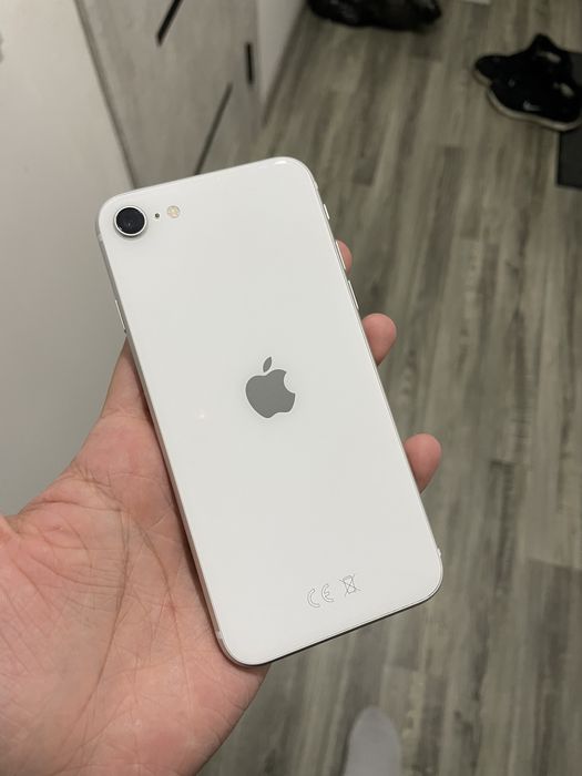 продам iph se 2020 в идеале