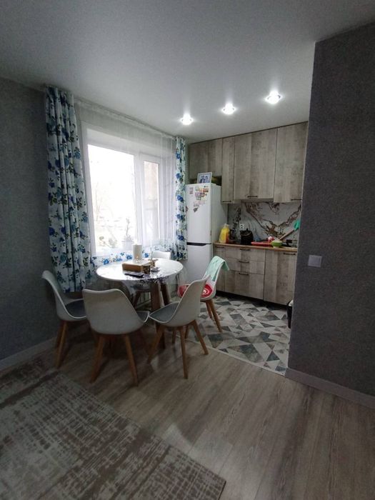 Соочно продам квартиру