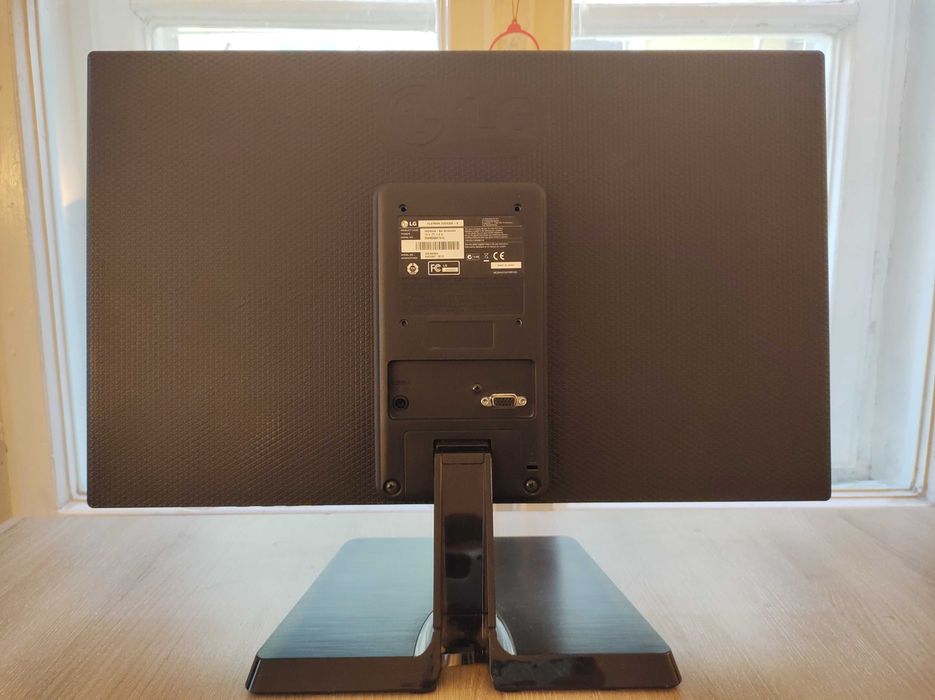 Монитор за компютър LG Flatron 22EN33S-B/22инча