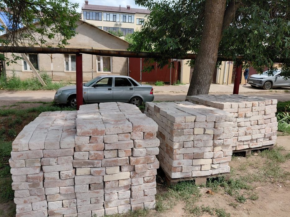 Продам красный кирпич