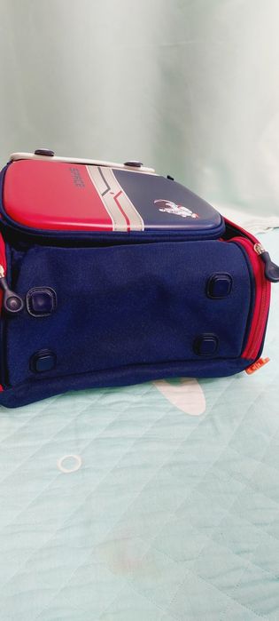 Продам школьный рюкзак