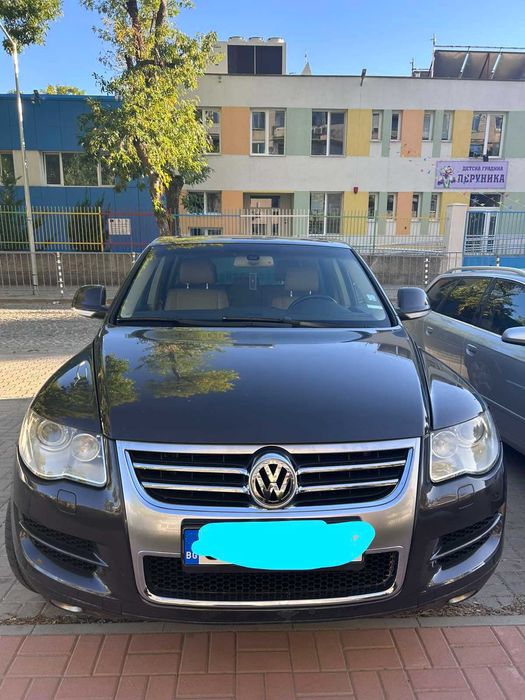 Продавам  кола за