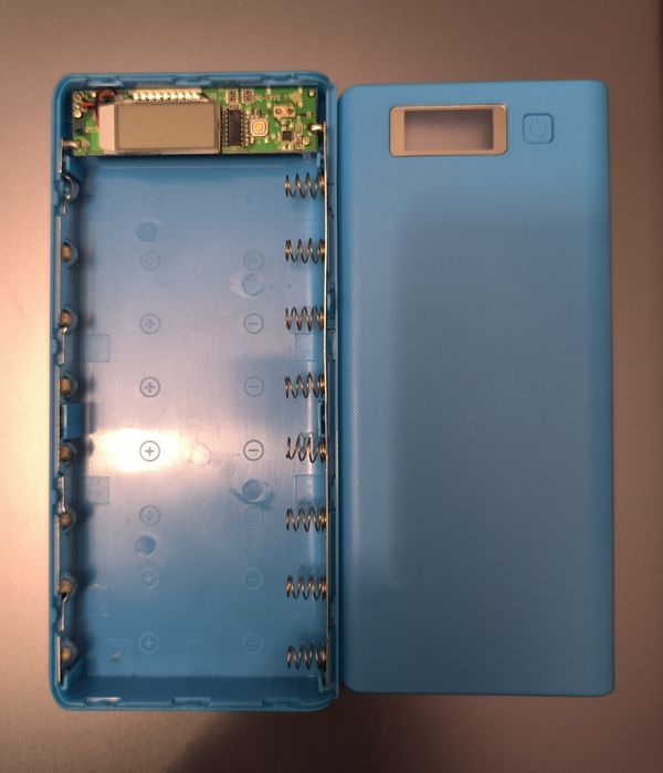 Carcasă Power Bank DIY (LCD Power Station, Model A8) – Pentru 8 acumulatori 18650