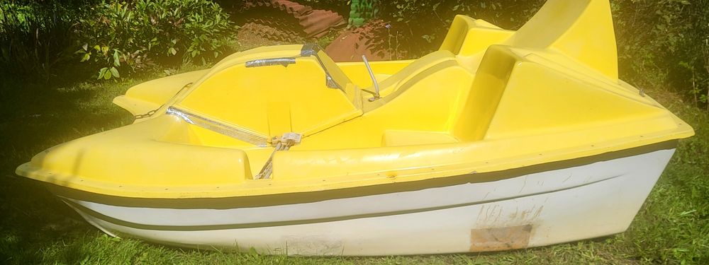 Катамаран (водный велосипед)