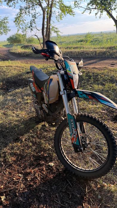 Мотоцикл эндуро SYCMCC 350cc