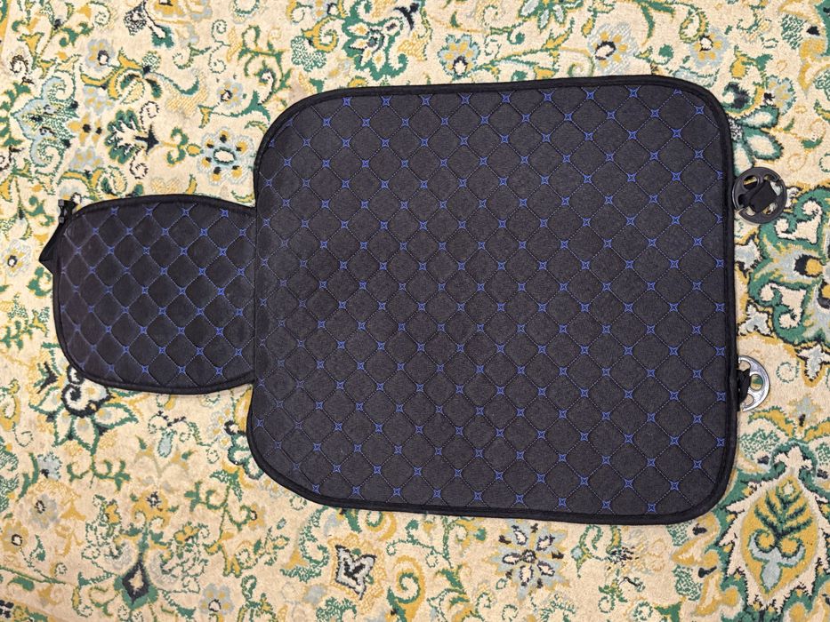 Продам срочно чехлы на машину универсальные