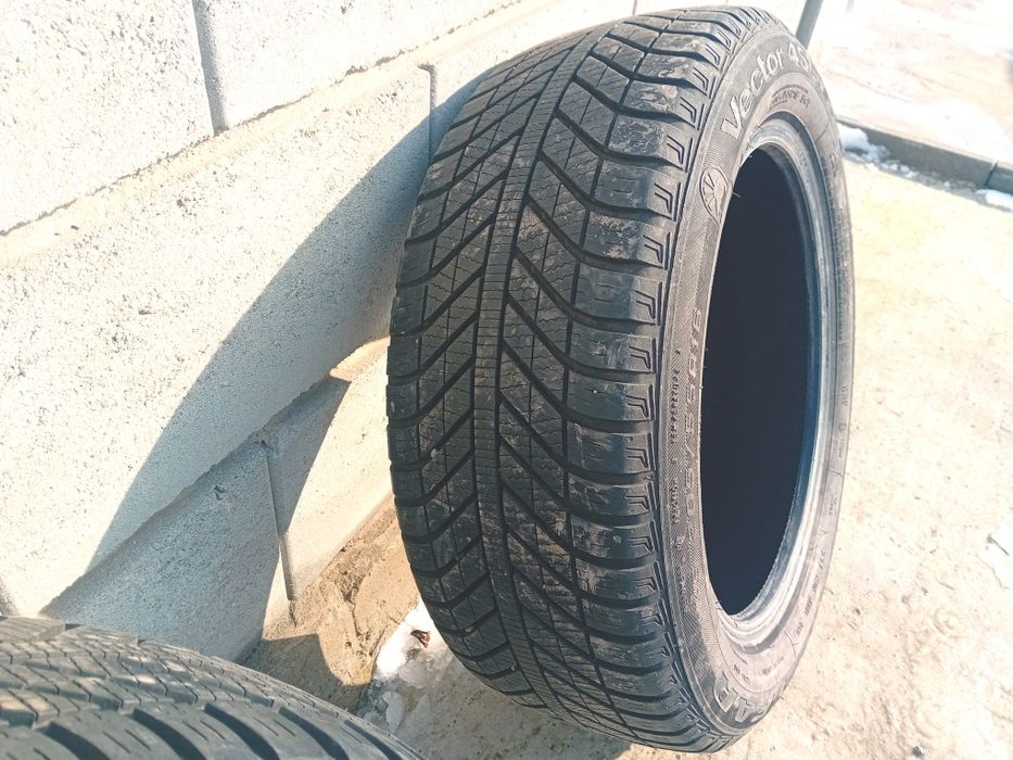 Зимни,всесезони гуми с грайфер
