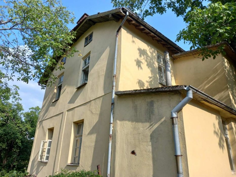 Продавам къща в село Миланово област София-град.