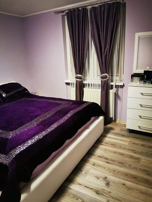 Închiriez Apartament 4 Camere
