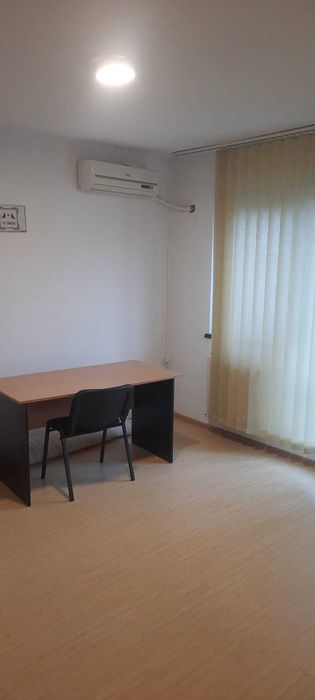 Apartament 3 camere decomandat – 90 mp – zona centrala