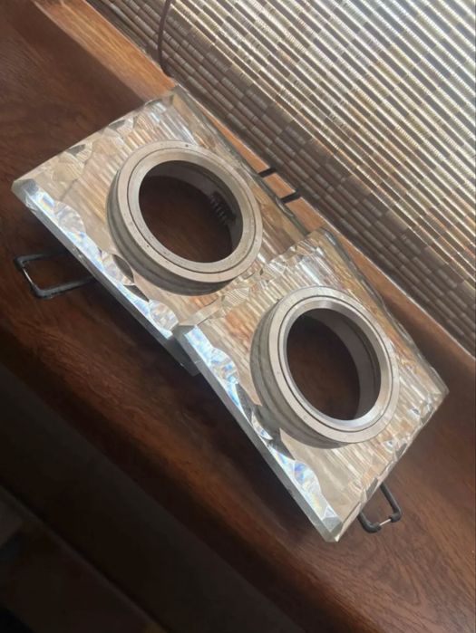 Продам разные потолочные лампочки недорого