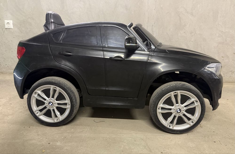 Акумулаторна кола BMV X6