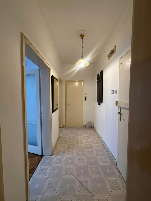 Тристаен апартамент в ж.к. Хиподрума