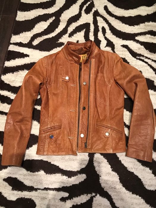 Дамско кожено яке S - M