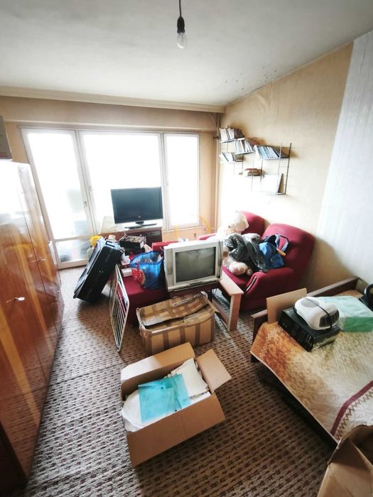 Продавам тристаен апартамент в гр. Перник кв. Изток - снимка 6
