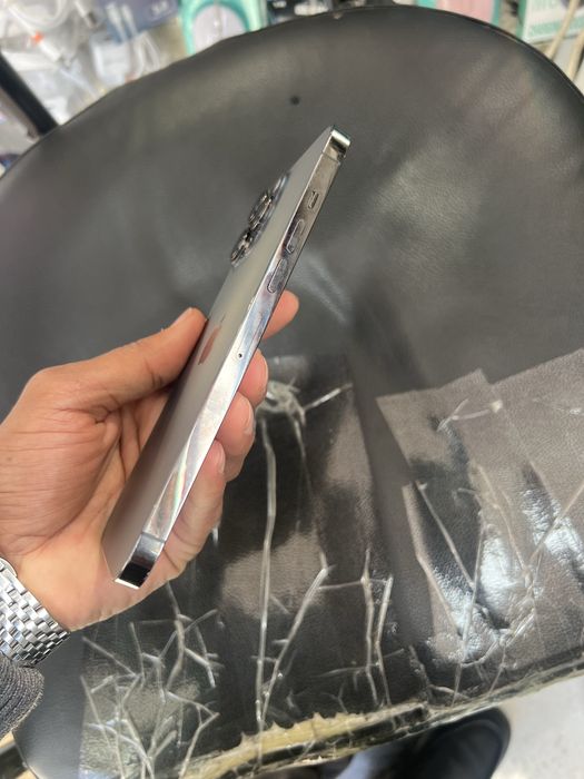 Iphone 13 pro max. Idial