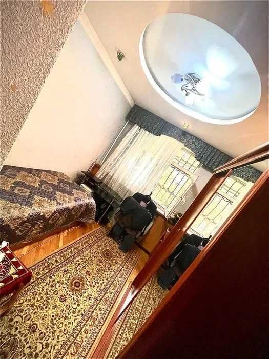 3в4 Мирабад, 83м², 2/4, кирпич, метро Ойбек, центр`