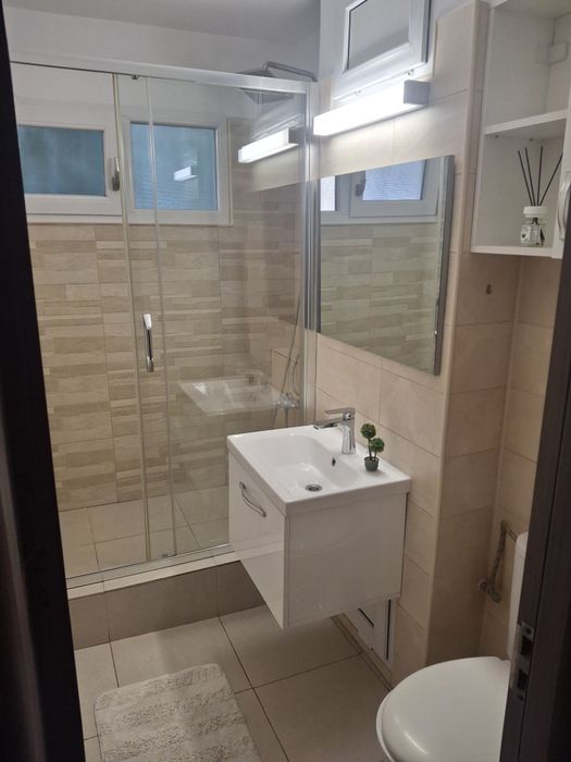 Închiriez apartament 2 camere