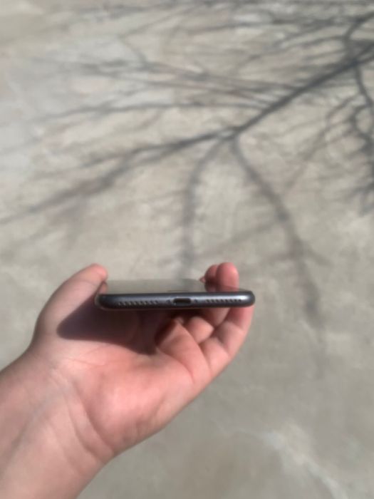 Apple 8+ айфон 8+