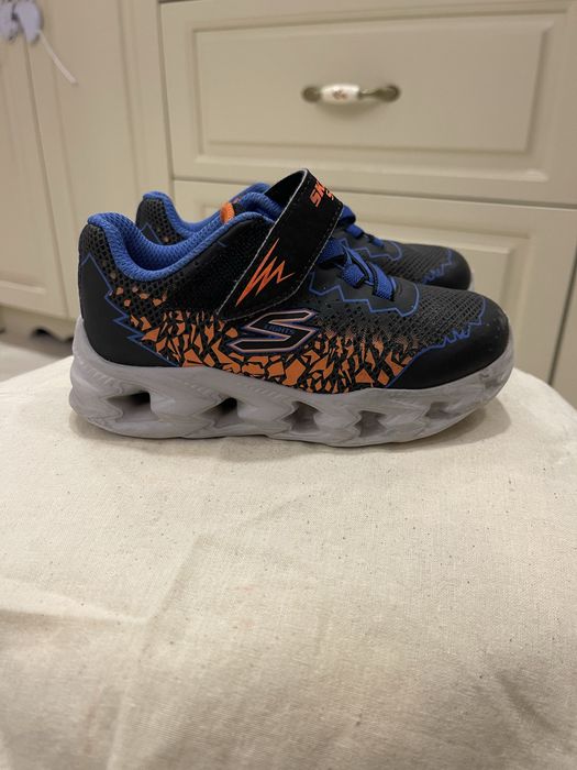 Adidasi SKECHERS S-Lights,marimea 25