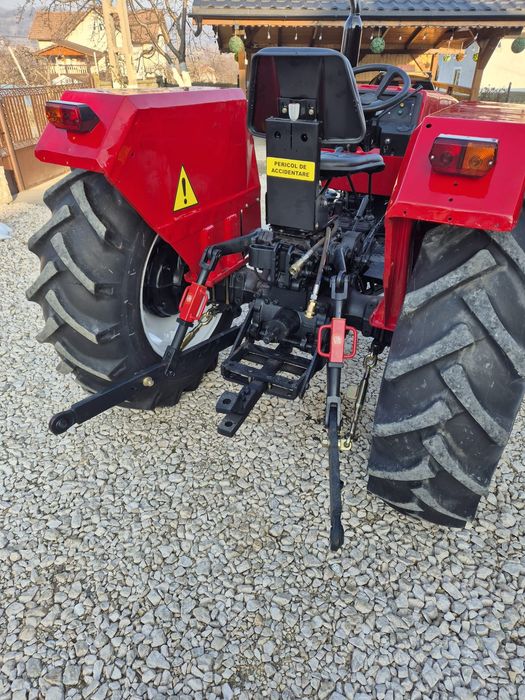 Vand Tractor Universal 453 model nou