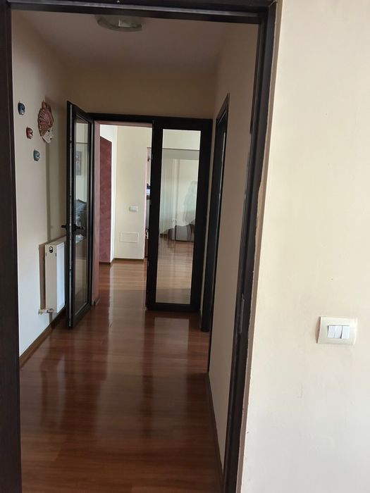 Inchiriez apartament 3 camere