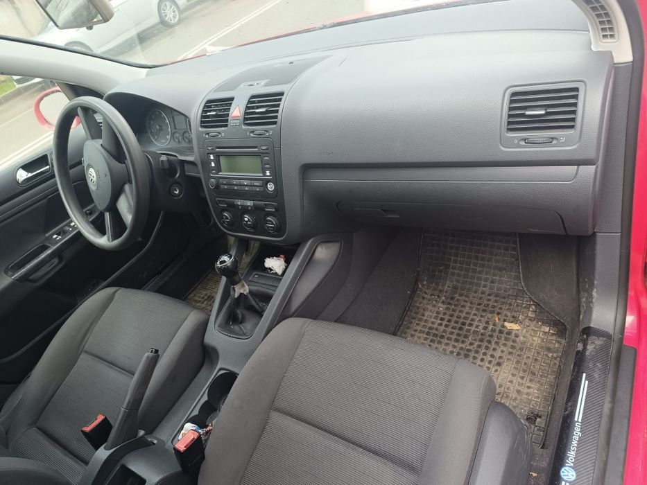 VW Golf 5 1.4 бензин 2004 повреден двигател / цяла