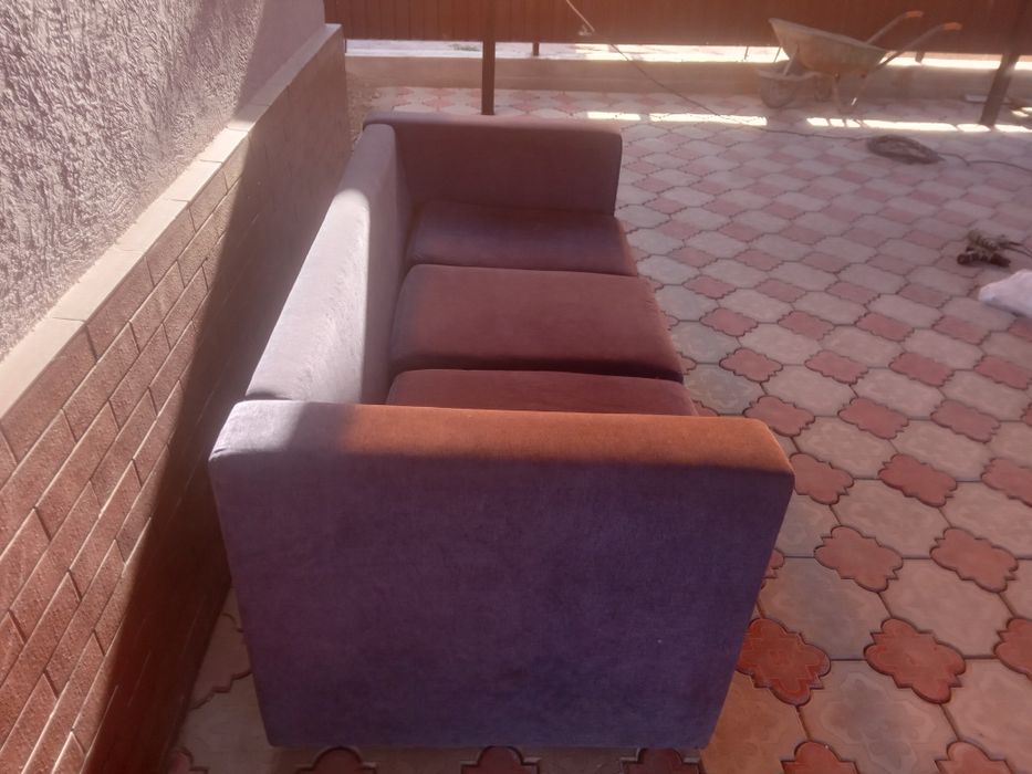 Диван в хорошем состоянии