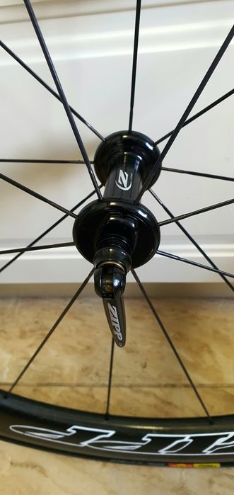 Roată cursiera Zipp 404 Firecrest Carbon